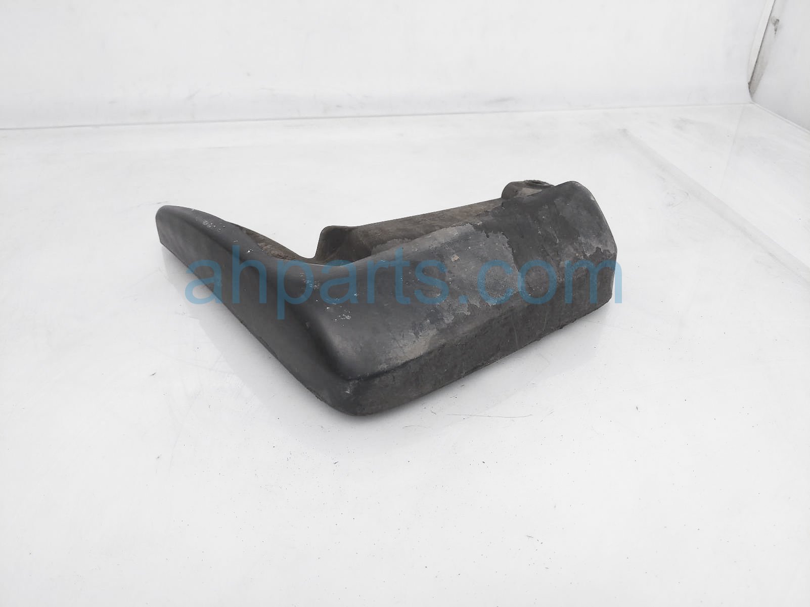 $15 Honda FR/LH MUD GUARD FLAP - SEDAN