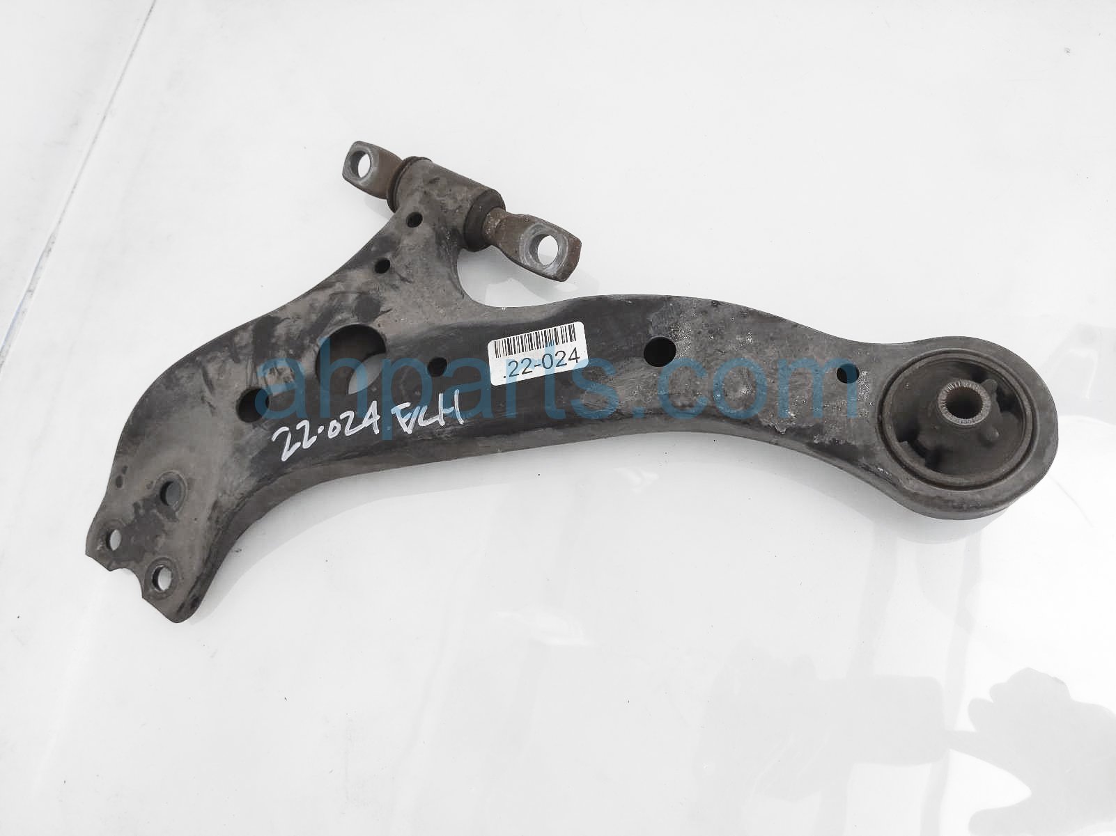 $75 Lexus FR/LH LOWER CONTROL ARM