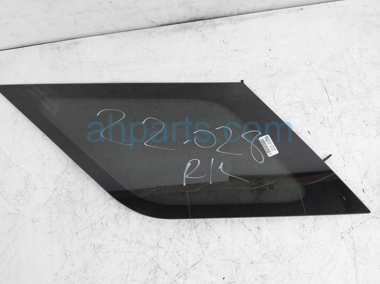 $150 Ford LH QUARTER WINDOW GLASS