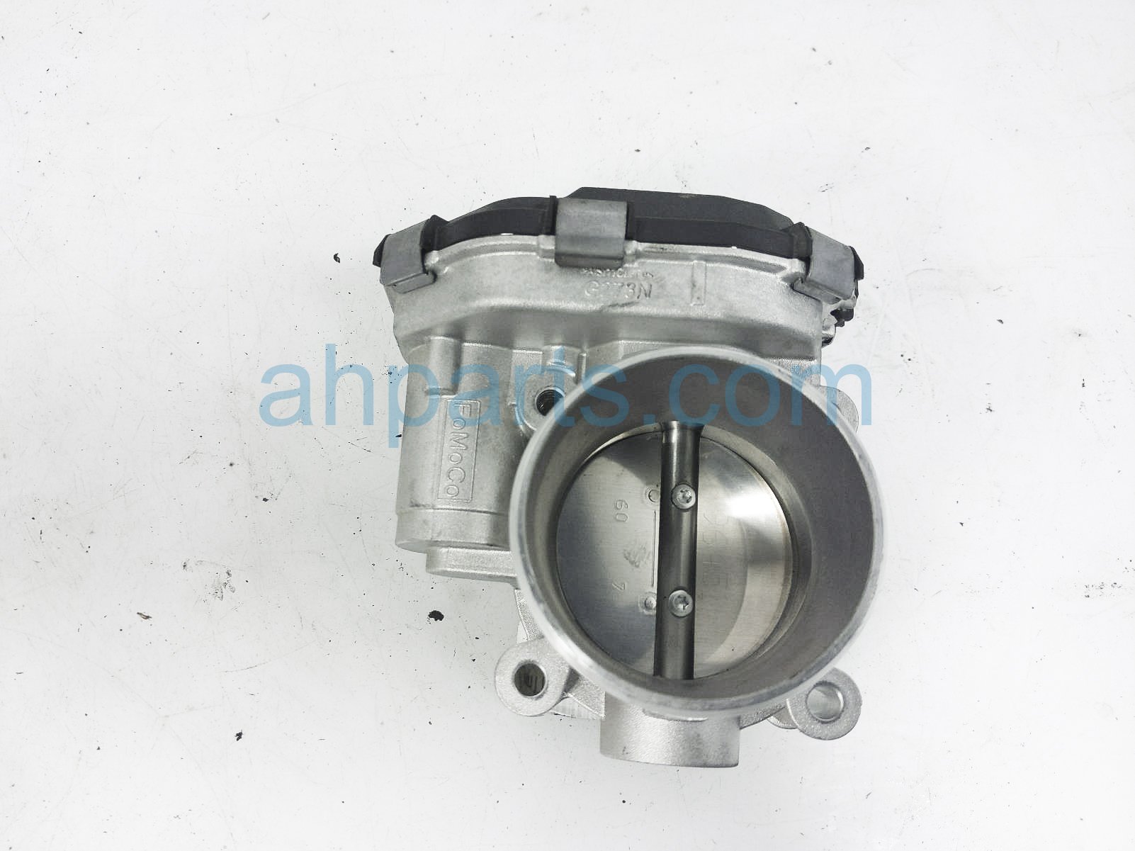 $75 Ford THROTTLE BODY - 2.3L FWD