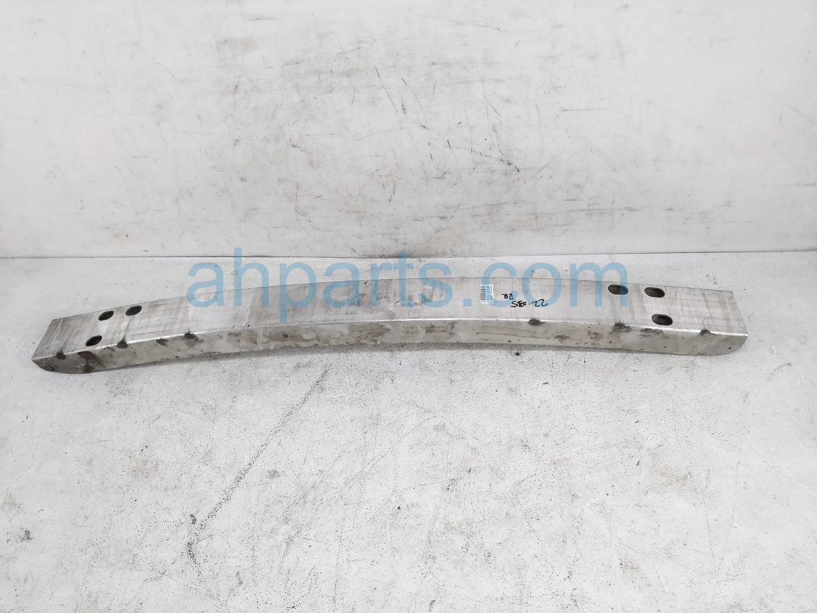 $100 Chrysler REAR BUMPER REINFORCEMENT BAR