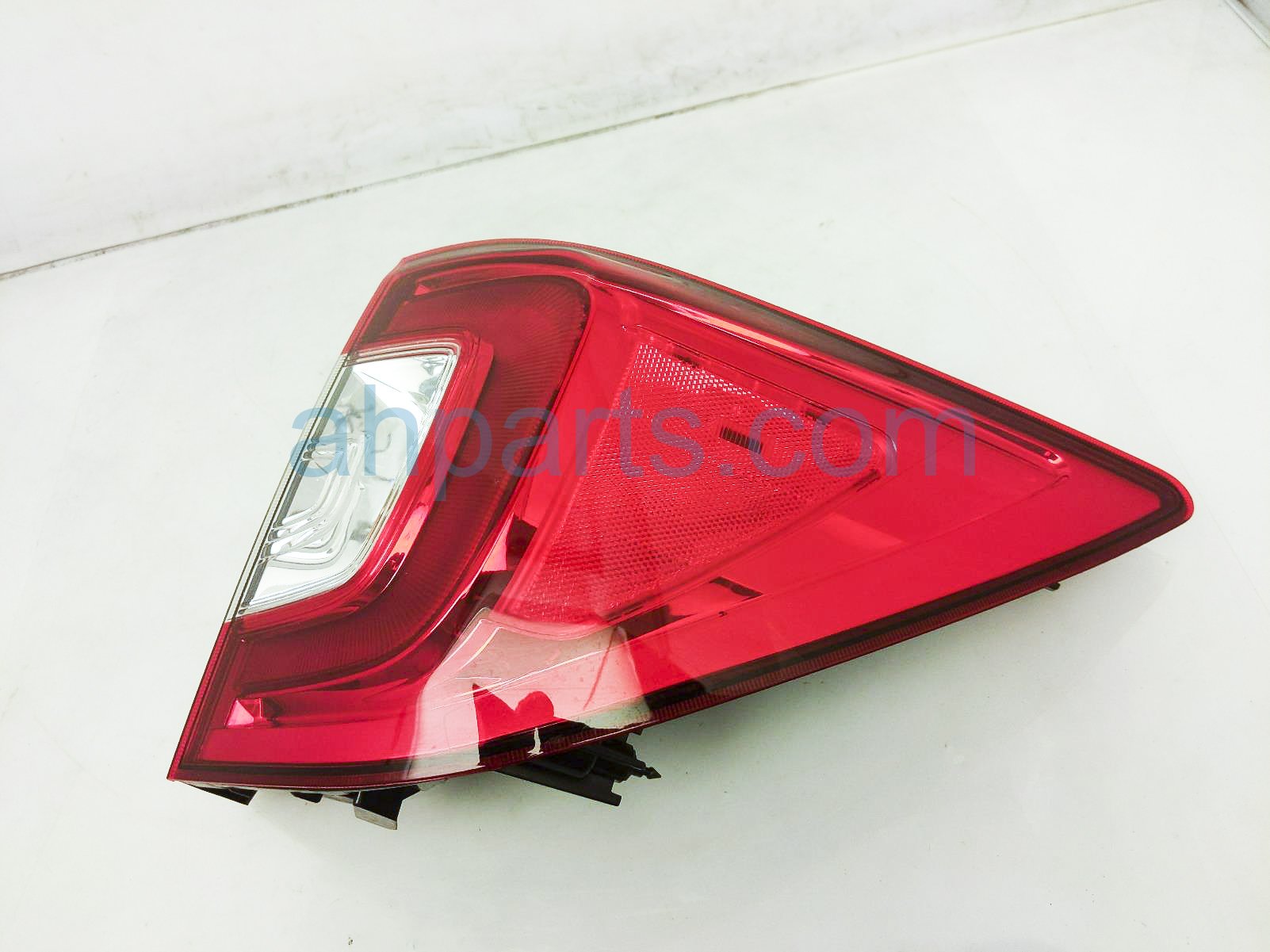 $190 Honda RH TAIL LAMP (ON BODY)