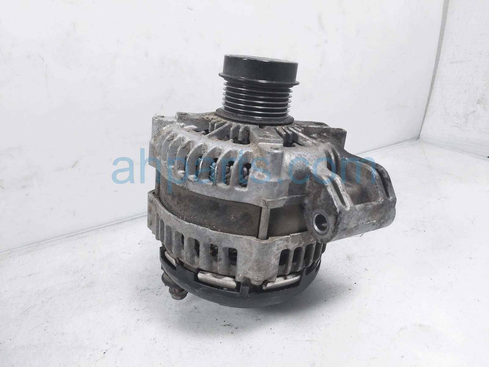 $70 Chrysler ALTERNATOR / GENERATOR