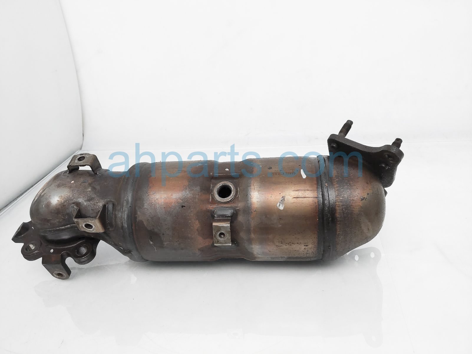 $795 Honda EXHAUST MANIFOLD - 1.5L