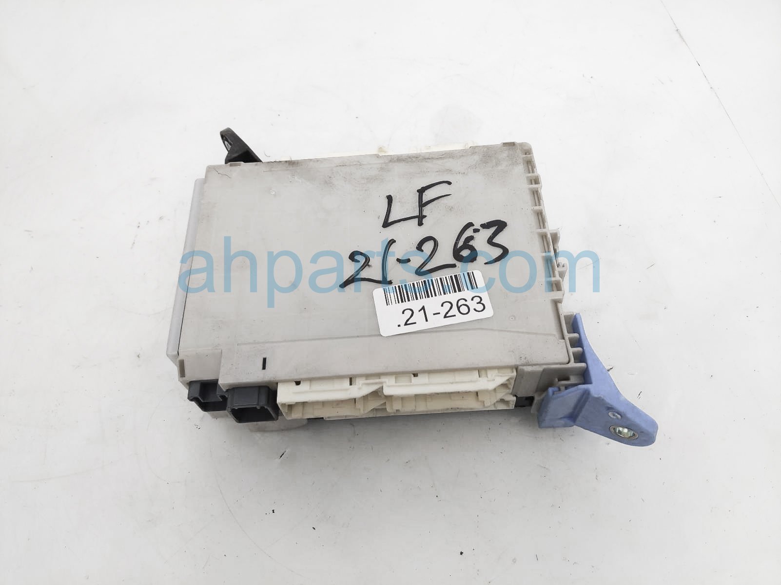 $100 Lexus DRIVER FUSE MULTIPLEX FUSE BOX