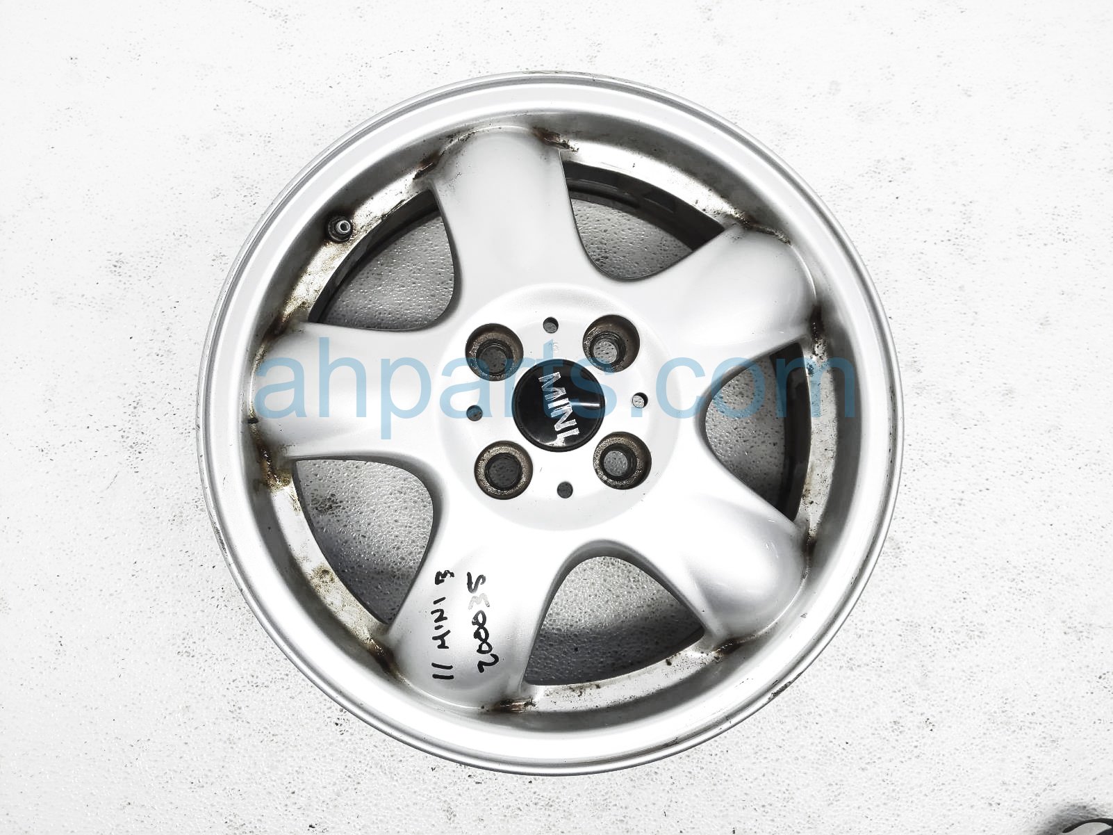 $60 BMW WHEEL / RIM