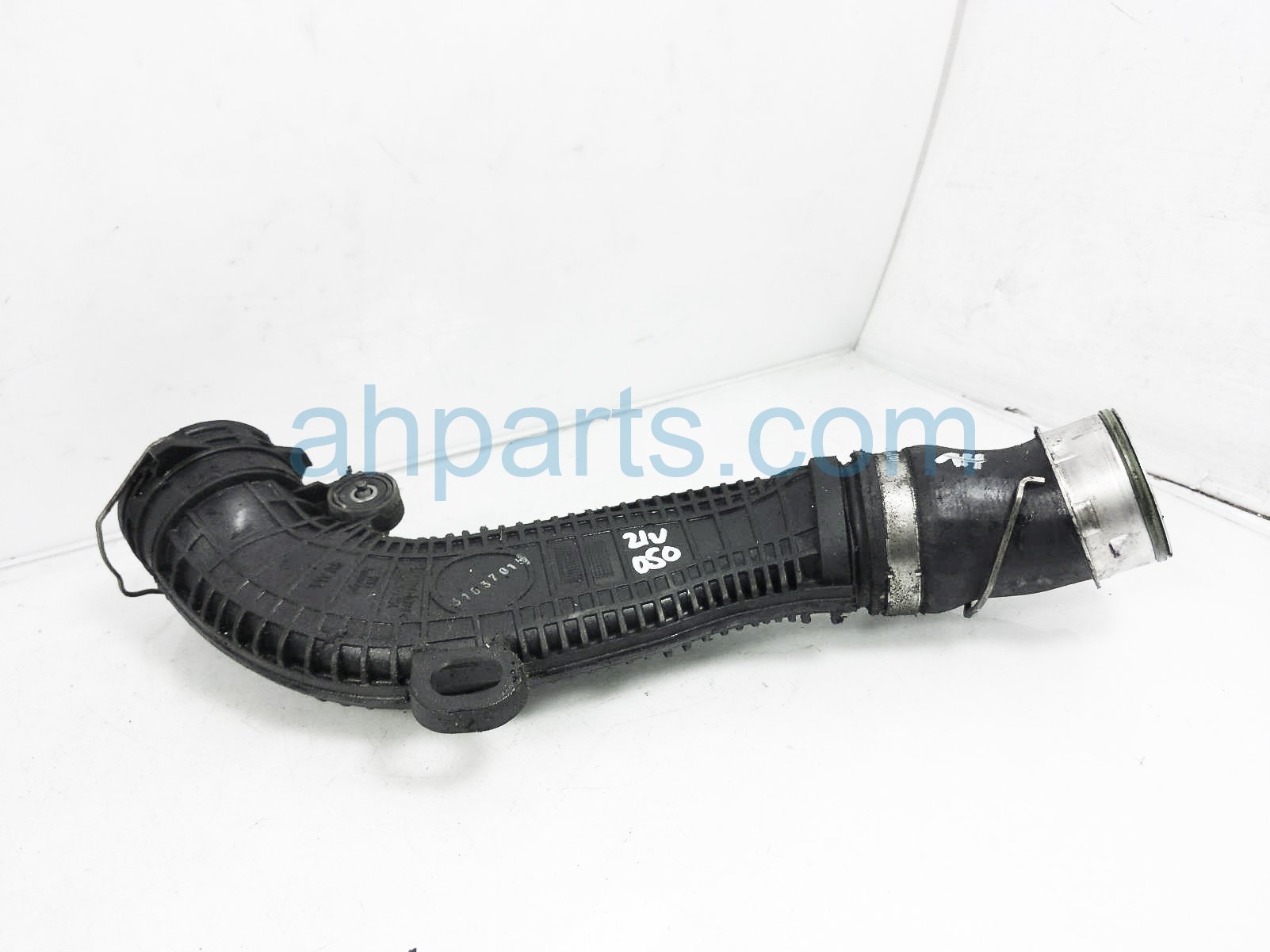 $40 Audi INTERCOOLER AIR INTAKE HOSE