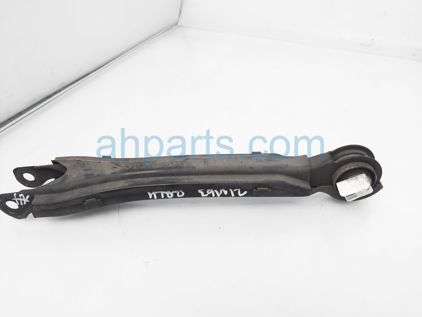 $25 Mercedes RR/LH TRACK BAR CONTROL ARM