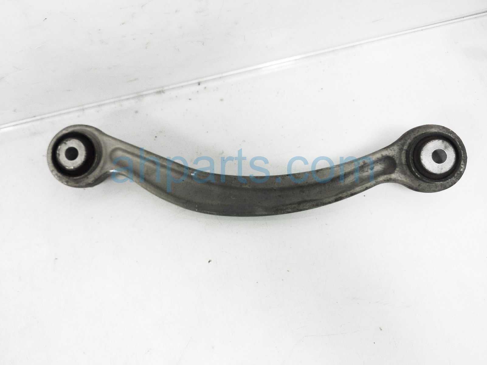 $40 Mercedes RR/LH FORWARD UPPER CONTROL ARM