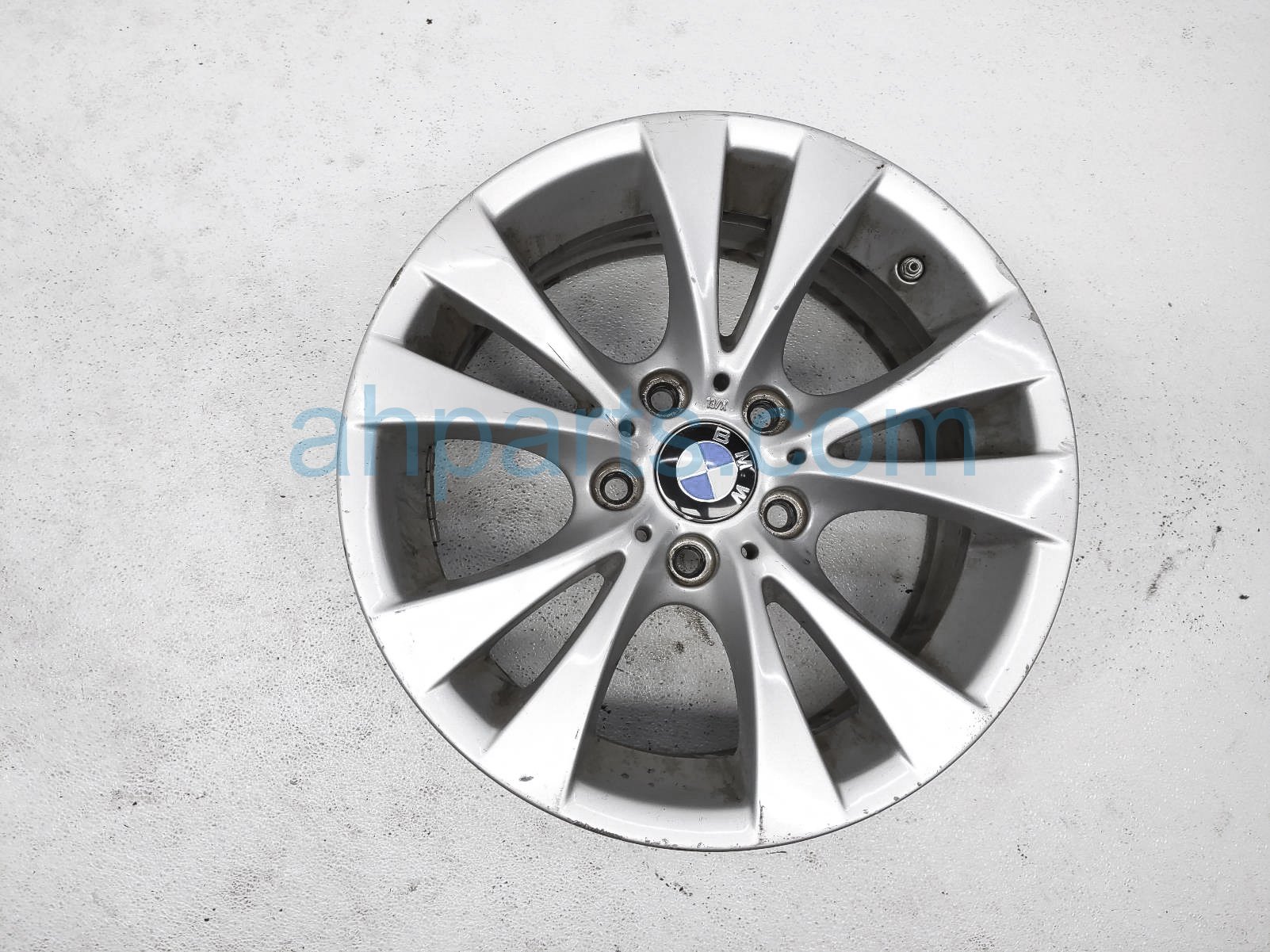 $100 BMW 17 INCH WHEEL / RIM