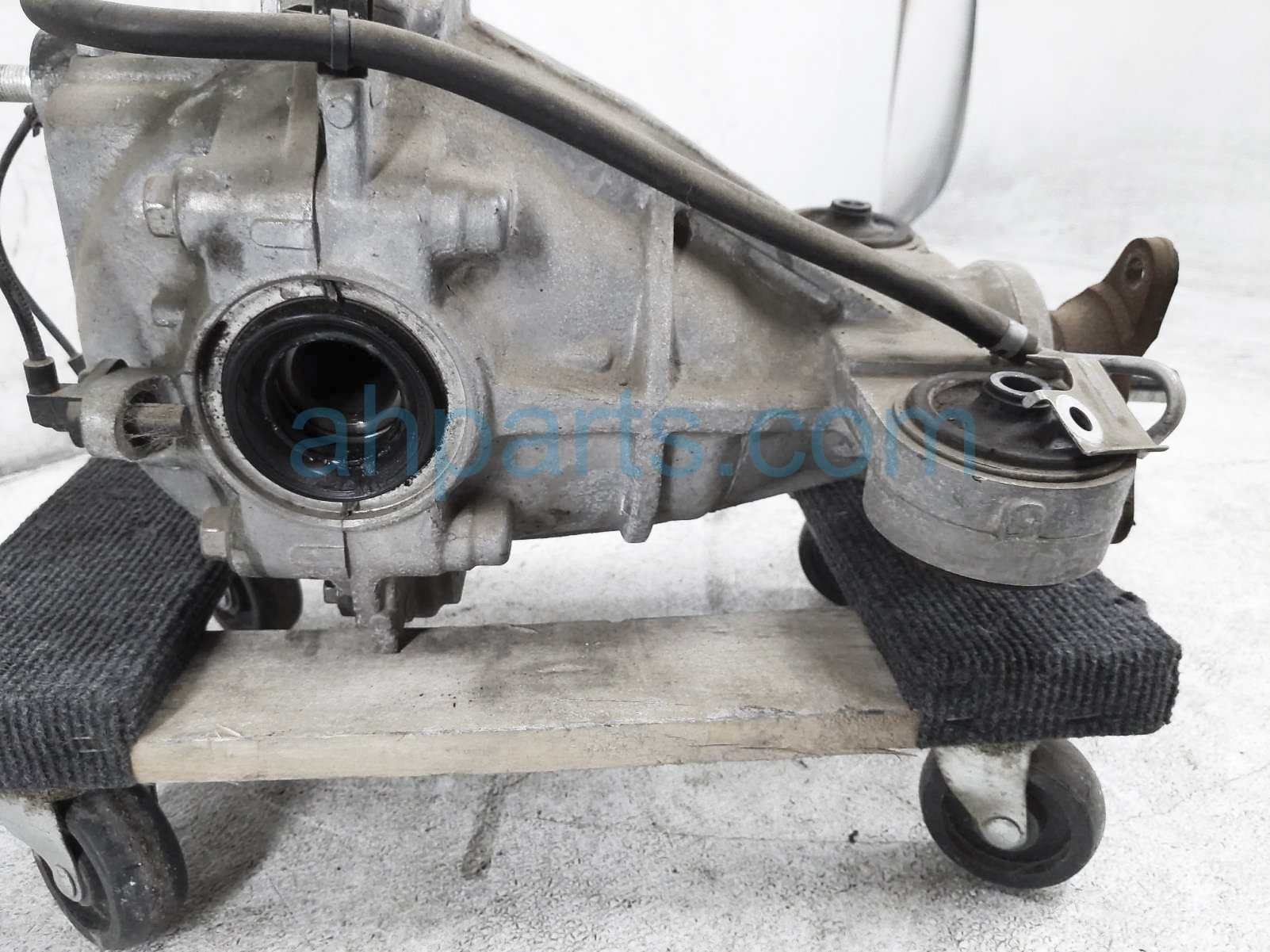 $145 Infiniti REAR DIFFERENTIAL ASSY