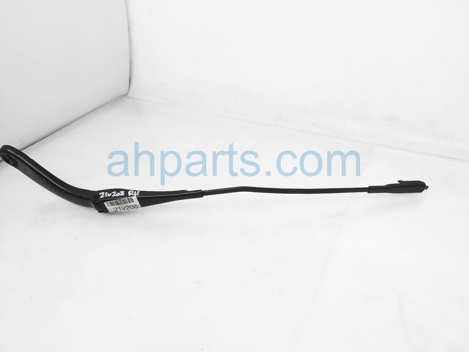 $20 BMW RH WINDSHIELD WIPER ARM