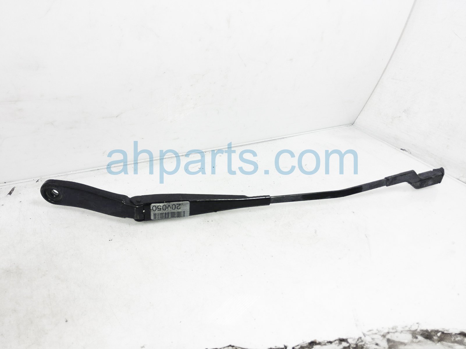 $20 Volvo LH WINDSHIELD WIPER ARM