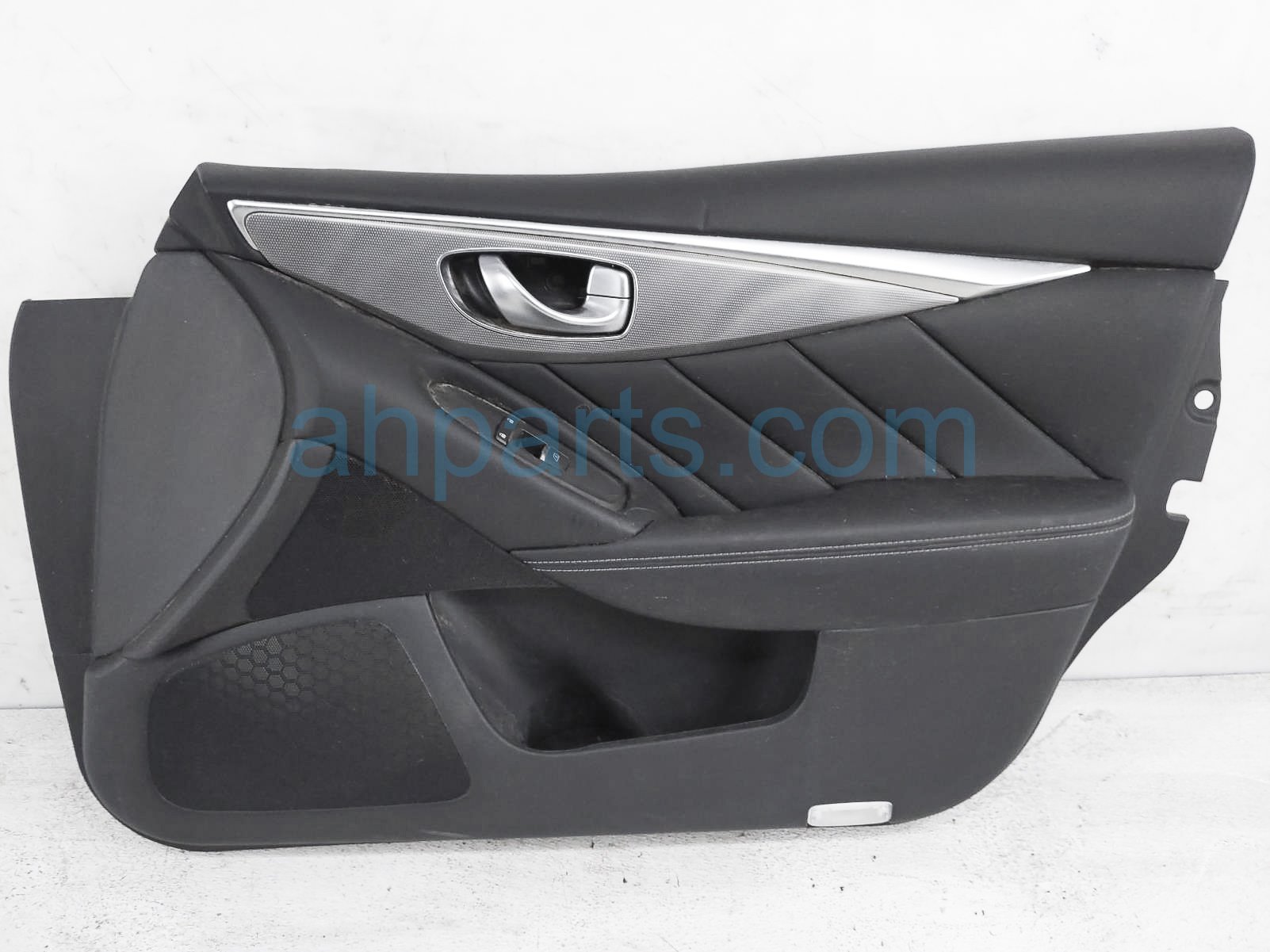 $99 Infiniti FR/RH INTERIOR DOOR PANEL - BLACK