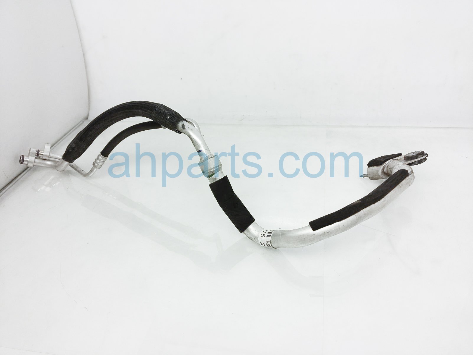 $30 Mercedes FRONT A/C SUCTION HOSE