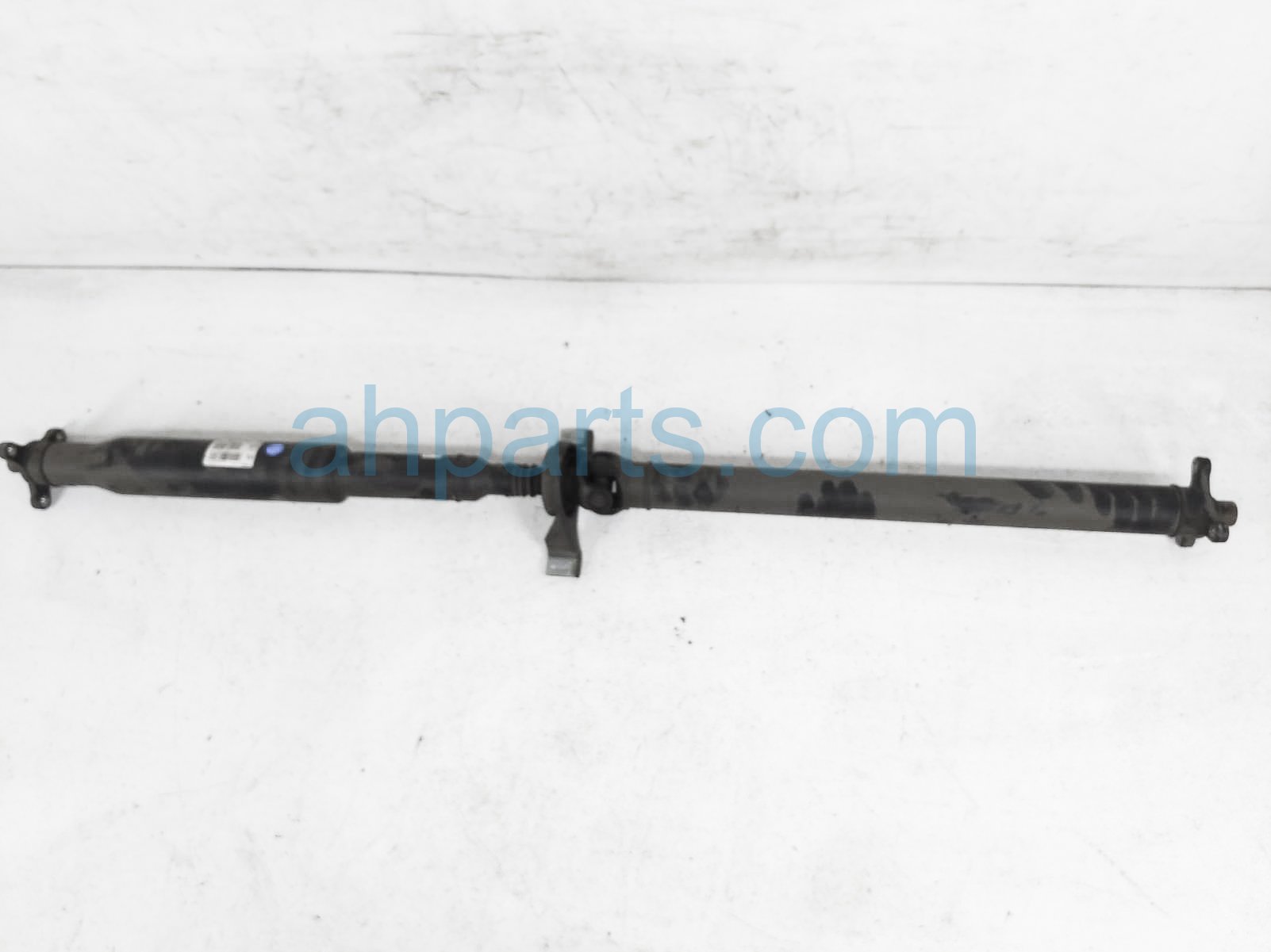 $85 Mercedes PROPELLER DRIVE SHAFT (RWD)