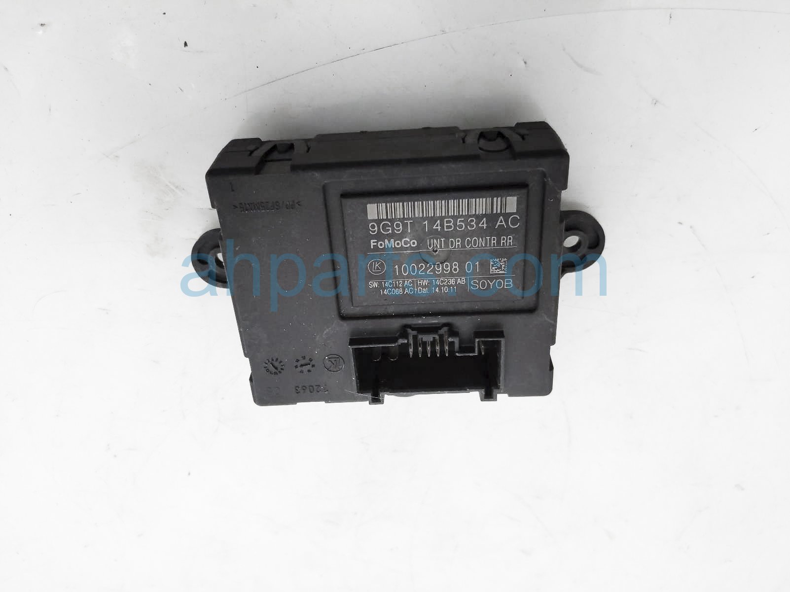 $40 Volvo RR/RH DOOR CONTROL MODULE