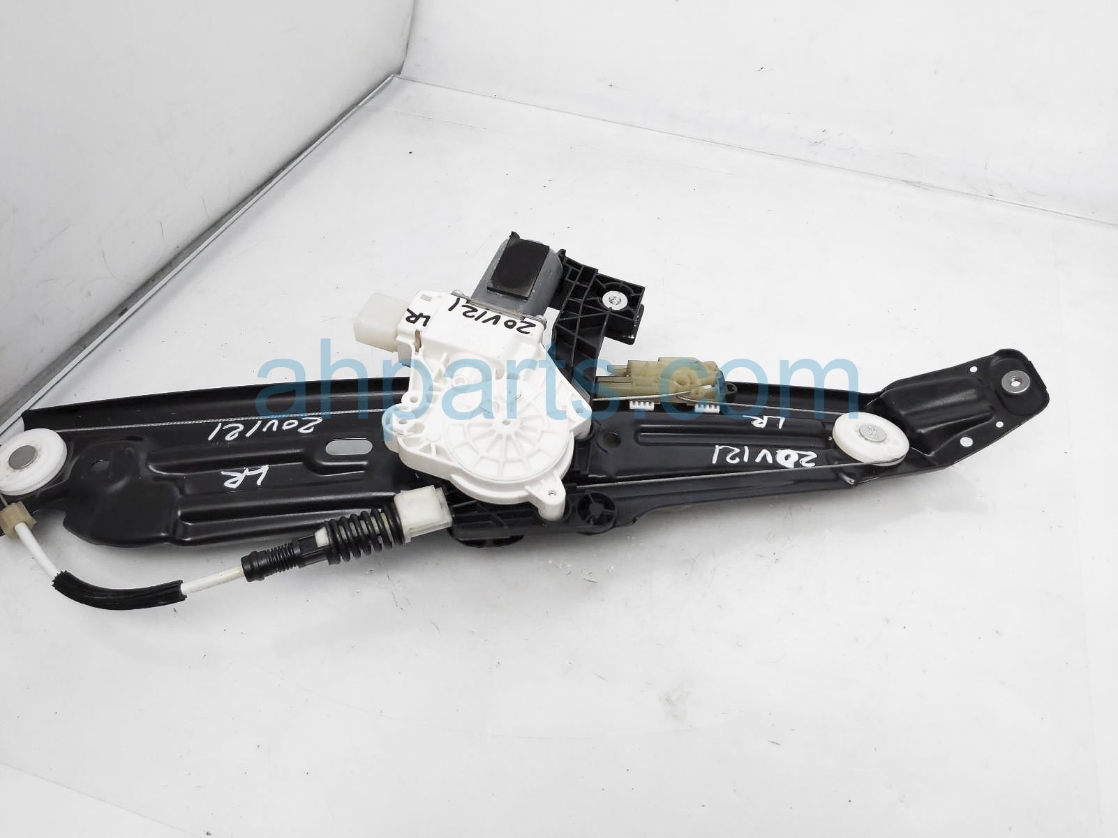 $70 BMW RR/LH WINDOW REGULATOR & MOTOR