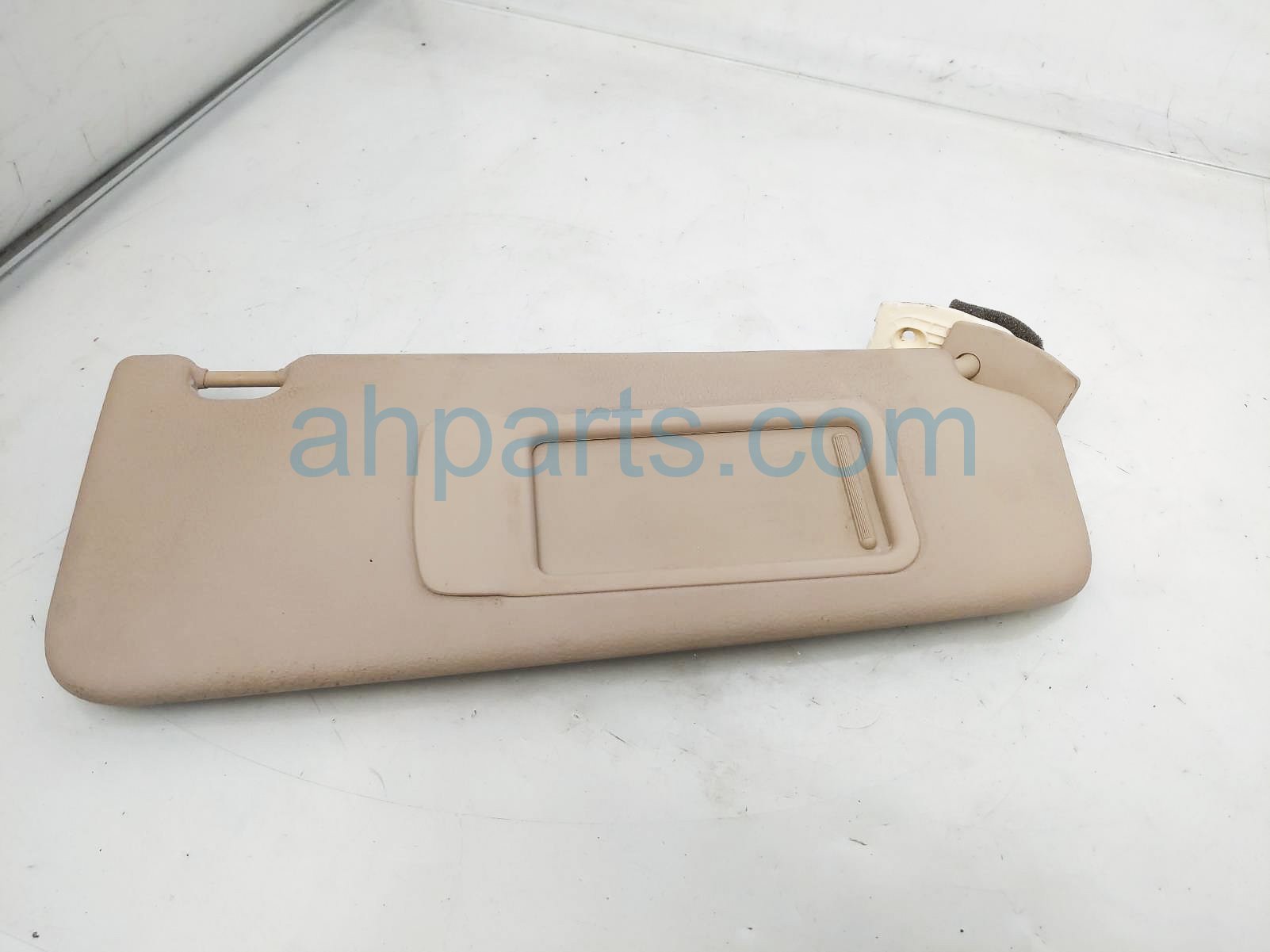 $30 BMW RH SUN VISOR - TAN