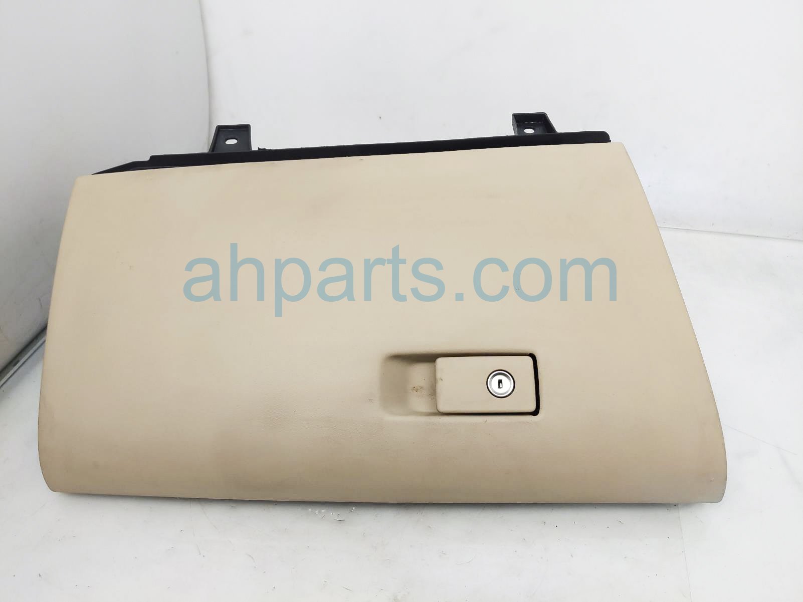 $59 Volvo GLOVE COMPARTMENT BOX - BEIGE