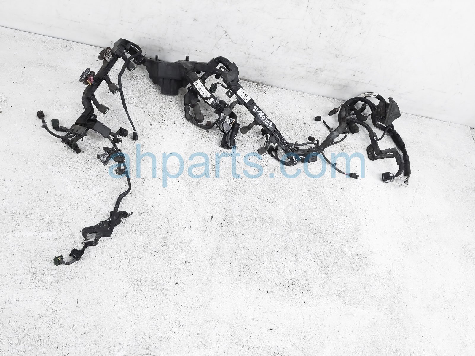 $150 Honda ENGINE WIRE HARNESS (32110-5MR-A70)