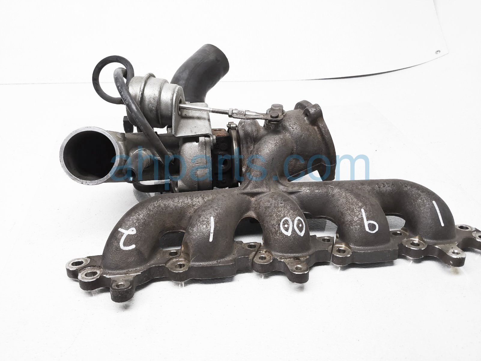 $99 Volvo EXHAUST MANIFOLD W/ TURBOCHARGER