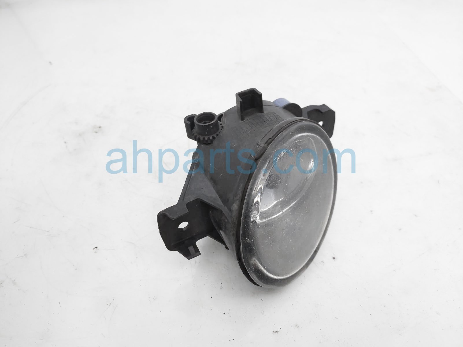 $45 Nissan RH FOG LAMP / LIGHT