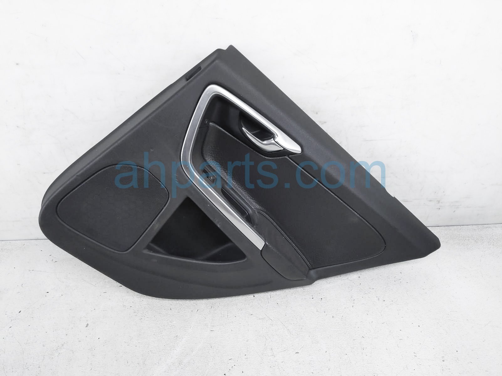 $50 Volvo RR/RH INSIDE DOOR TRIM PANEL - BLACK