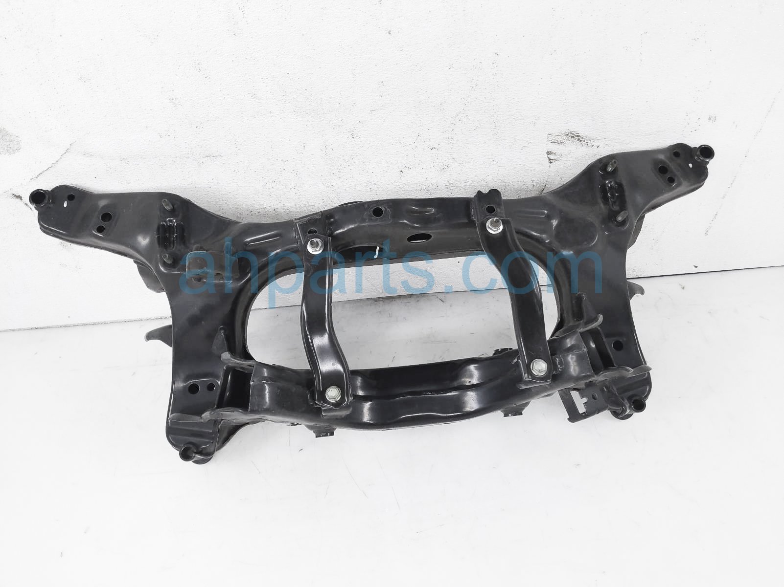 $125 Nissan REAR SUB FRAME / CRADLE - FWD -