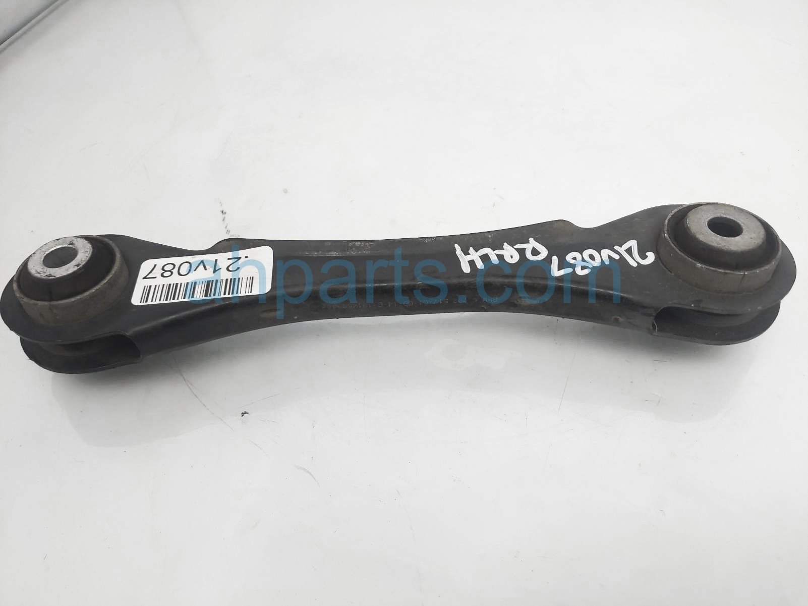 $30 BMW RR/LH FORWARD UPPER CONTROL ARM