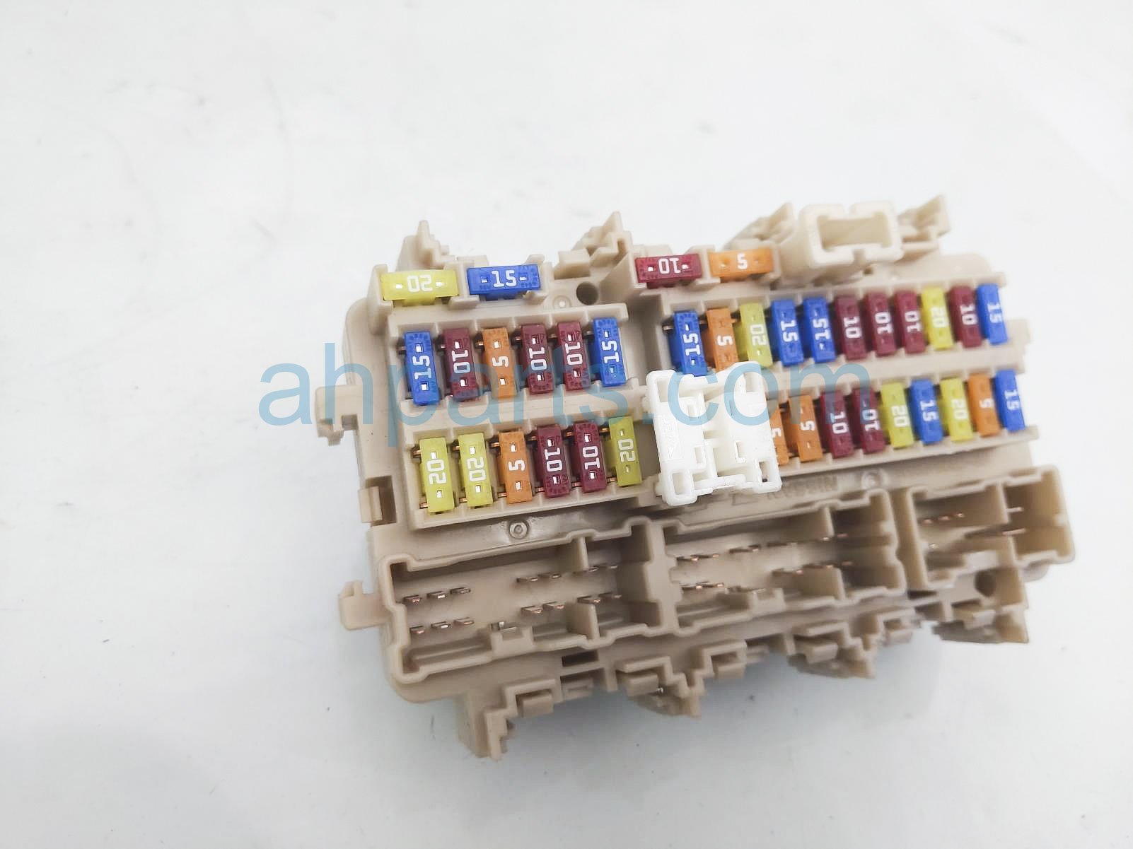 $75 Nissan FUSE & RELAY JUNCTION BLOCK