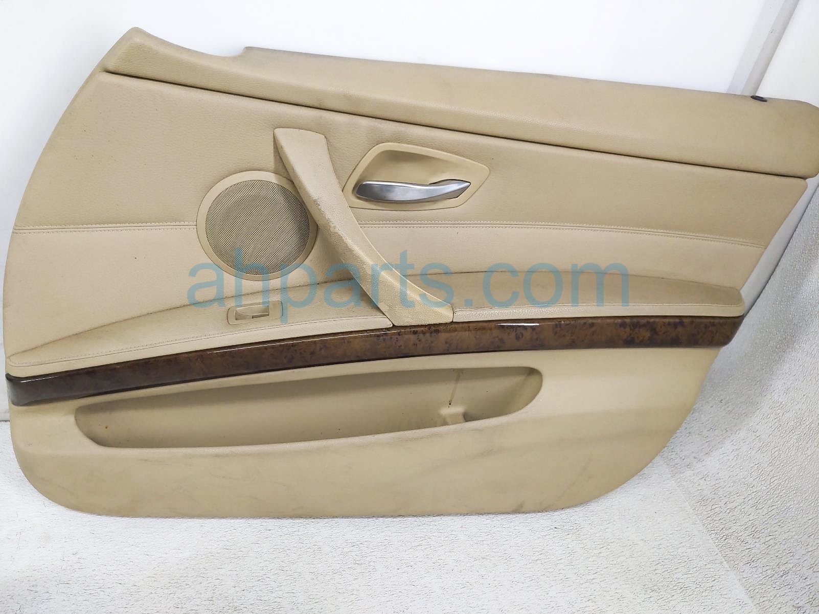 $75 BMW FR/RH INSIDE DOOR TRIM PANEL - BEIGE