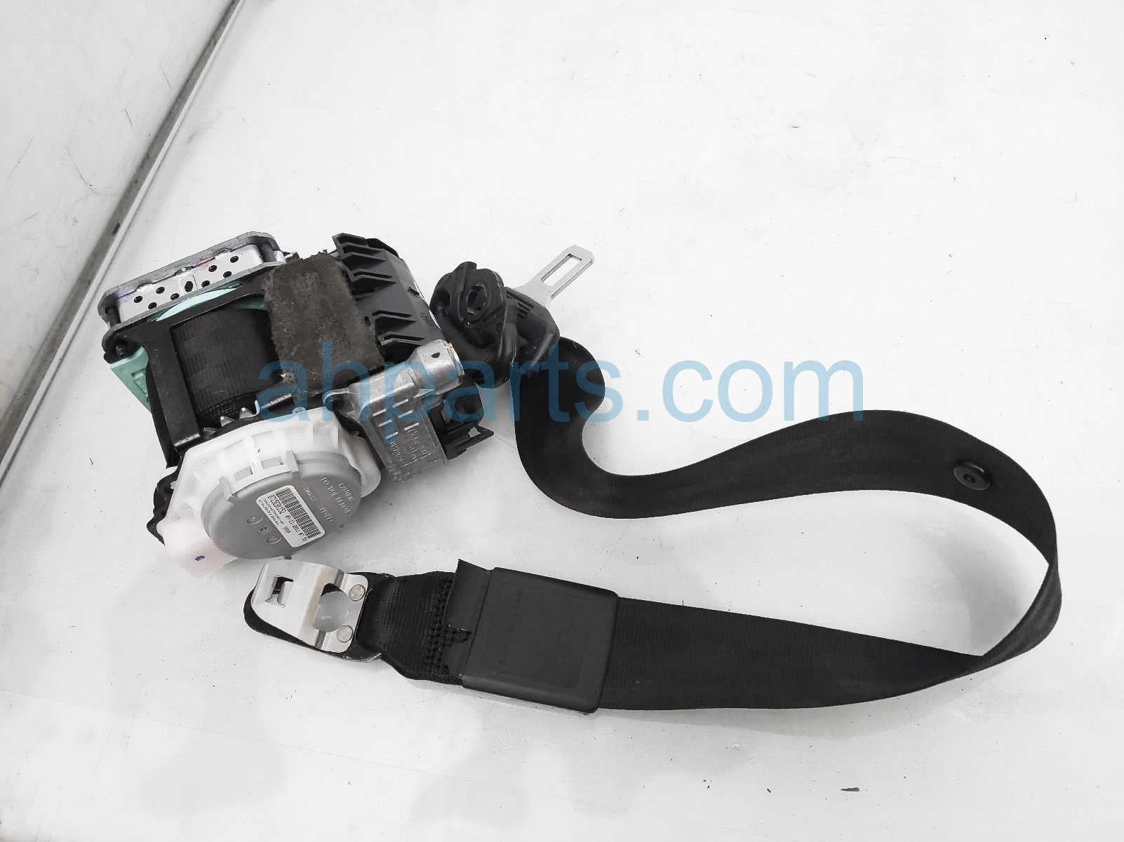 $50 Audi FR/RH SEAT BELT - BLACK