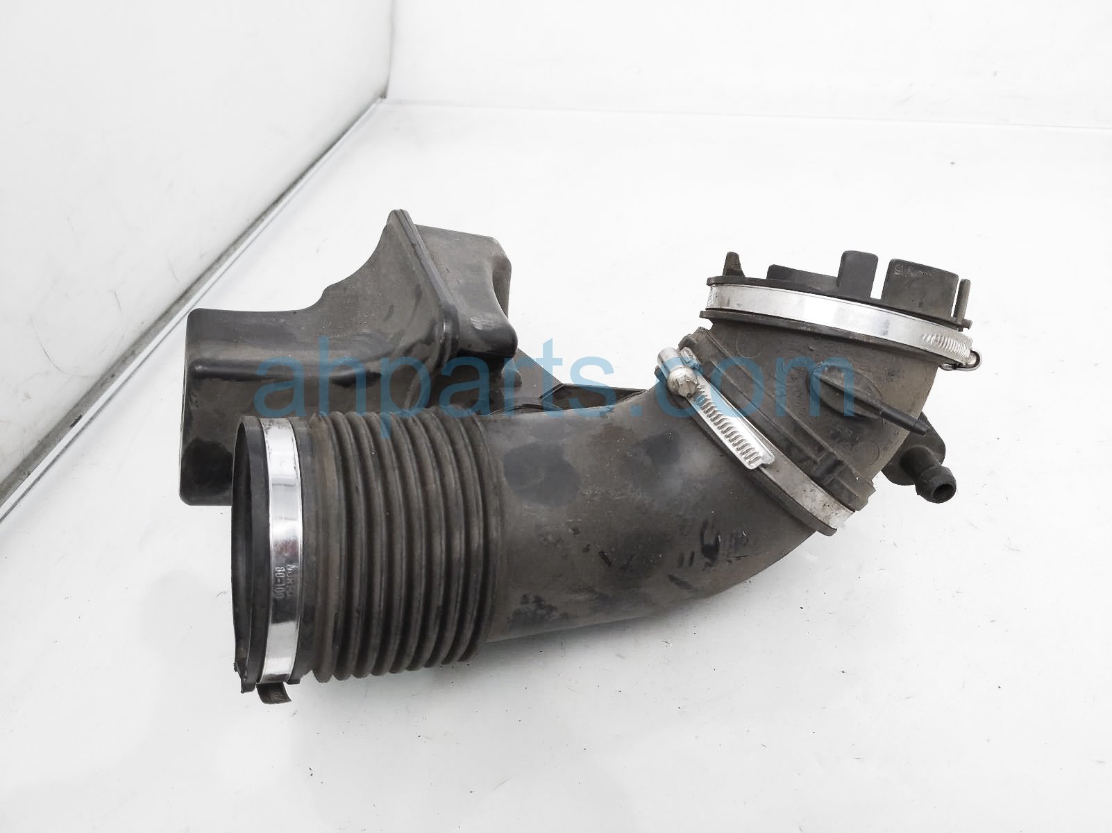 $15 BMW AIR CLEANER INTAKE BOOT *sdn