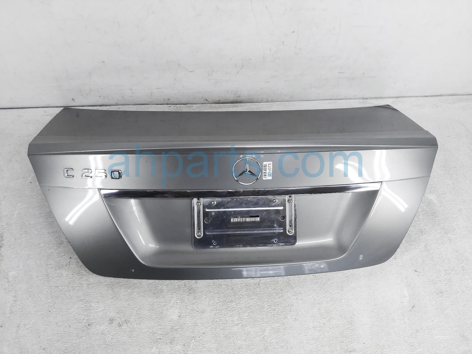 $249 Mercedes TRUNK / DECKLID - GRAY (792U)