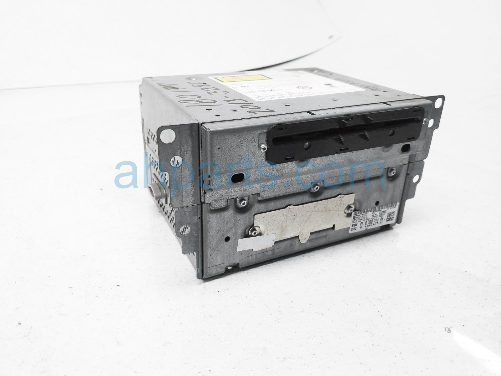 $140 BMW AM/FM RADIO RECEIVER UNIT