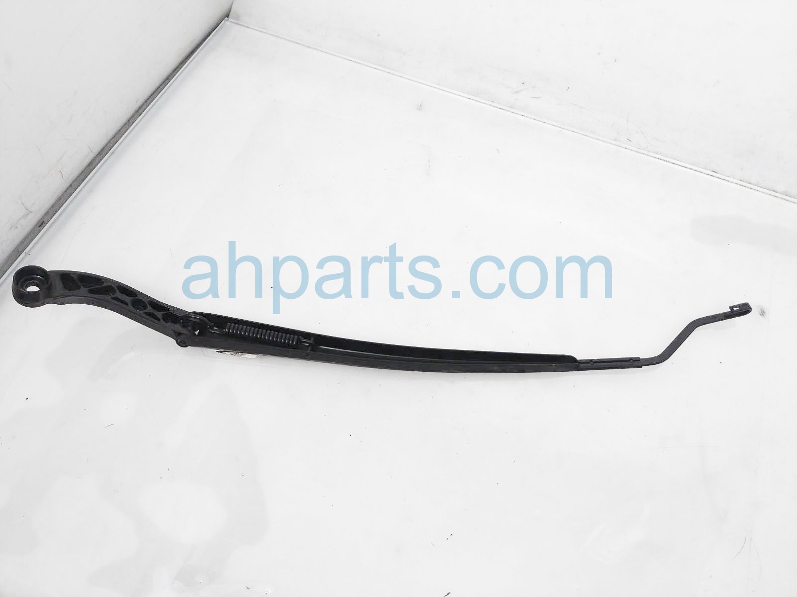 $25 Toyota RH WINDSHIELD WIPER ARM