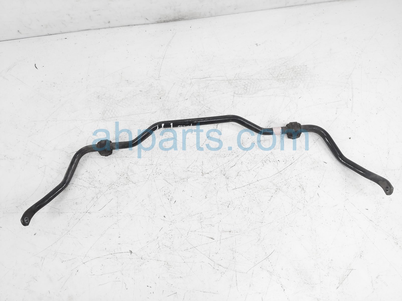 $45 Honda FRONT STABILIZER / SWAY BAR - FWD