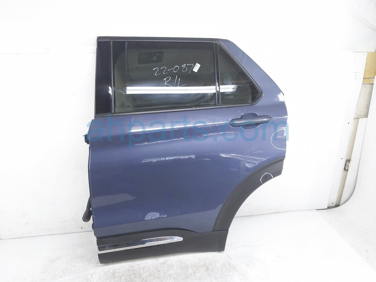 $745 Ford RR/LH DOOR - BLUE - NO INSIDE TRIM*