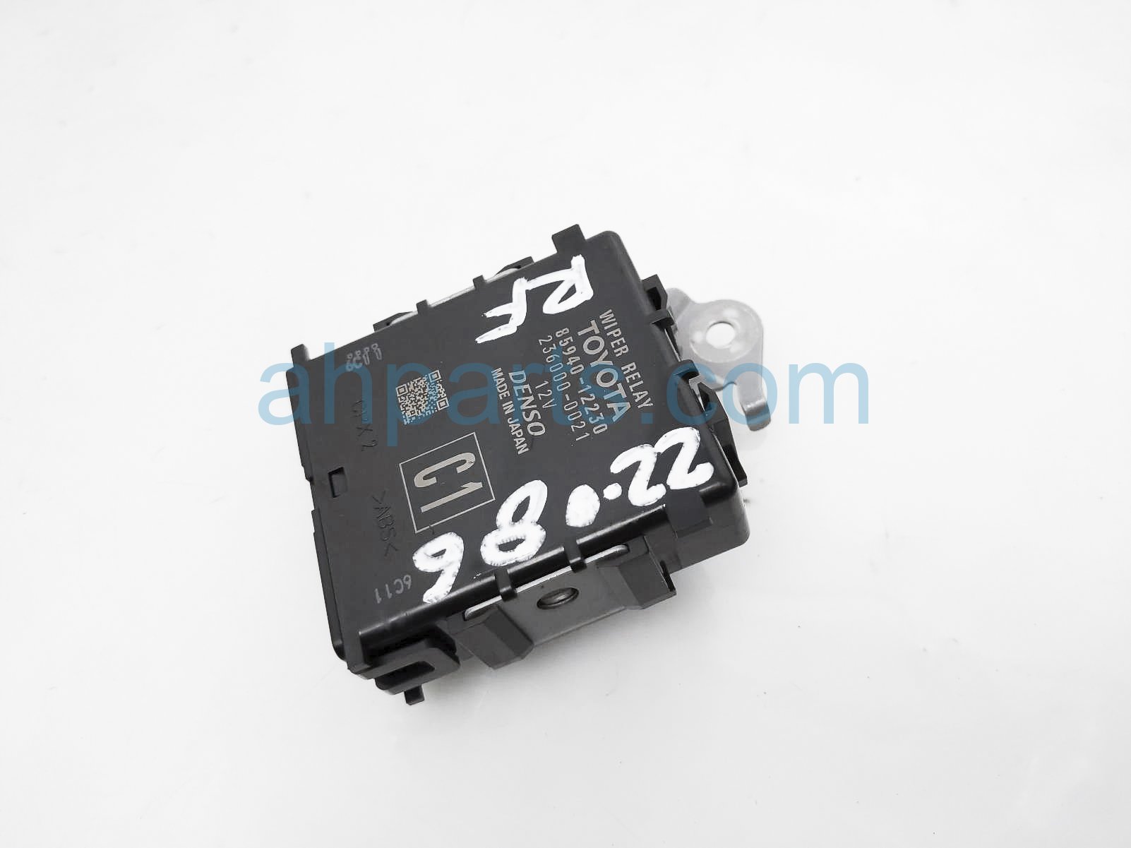 $35 Toyota WINDSHIELD WIPER RELAY CONTROL UNIT