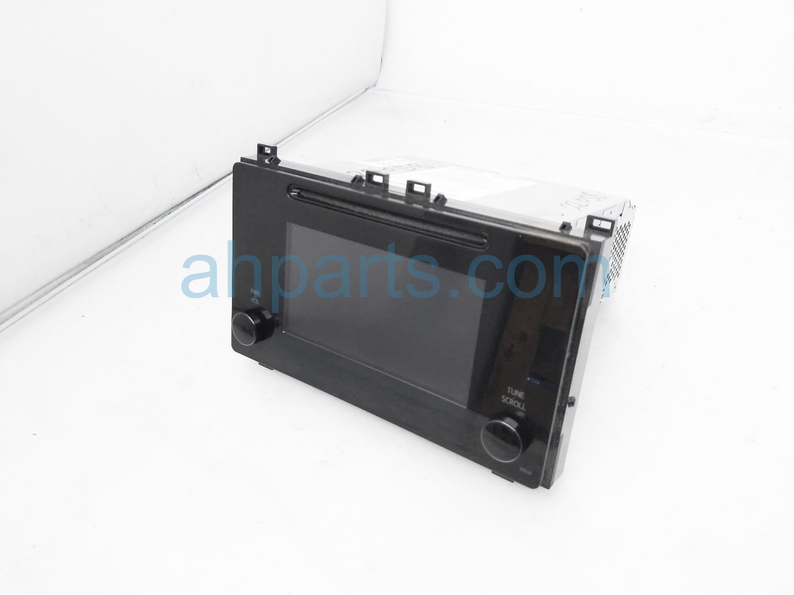 $79 Toyota RADIO & SCREEN DISPLAY ASSEMBLY