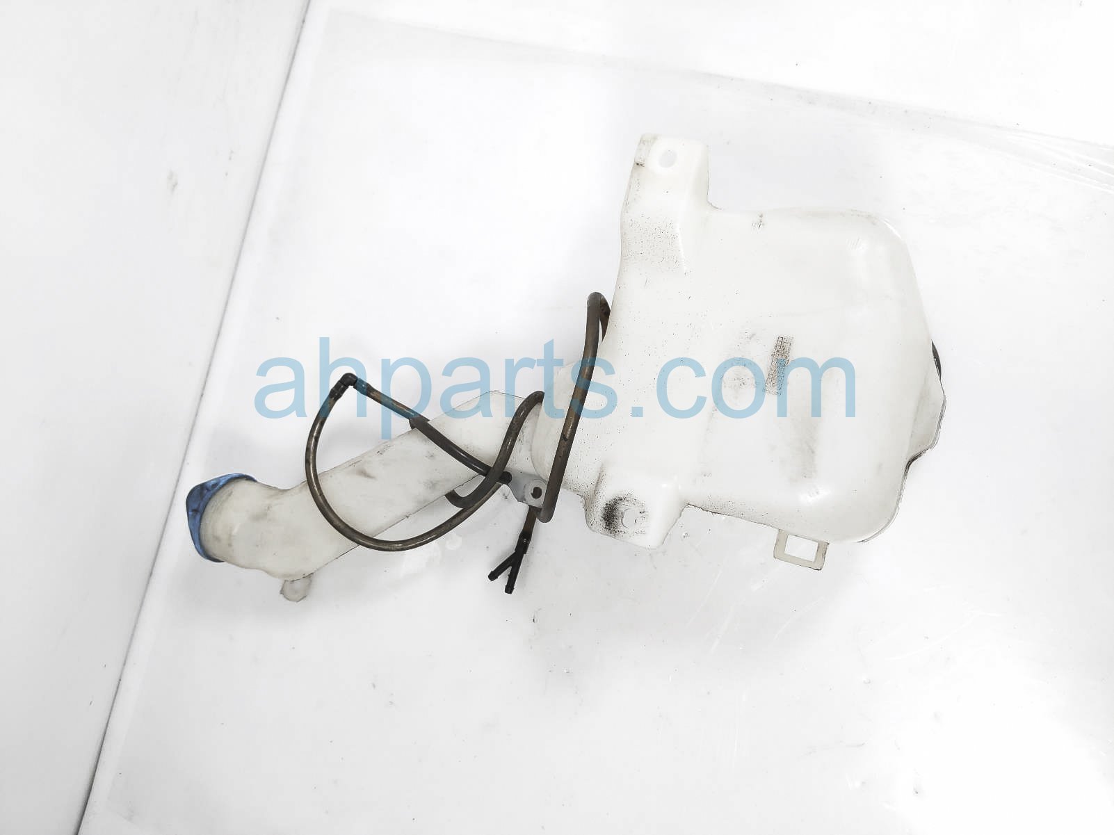 $15 Honda WINDSHIELD WASHER RESERVOIR TANK