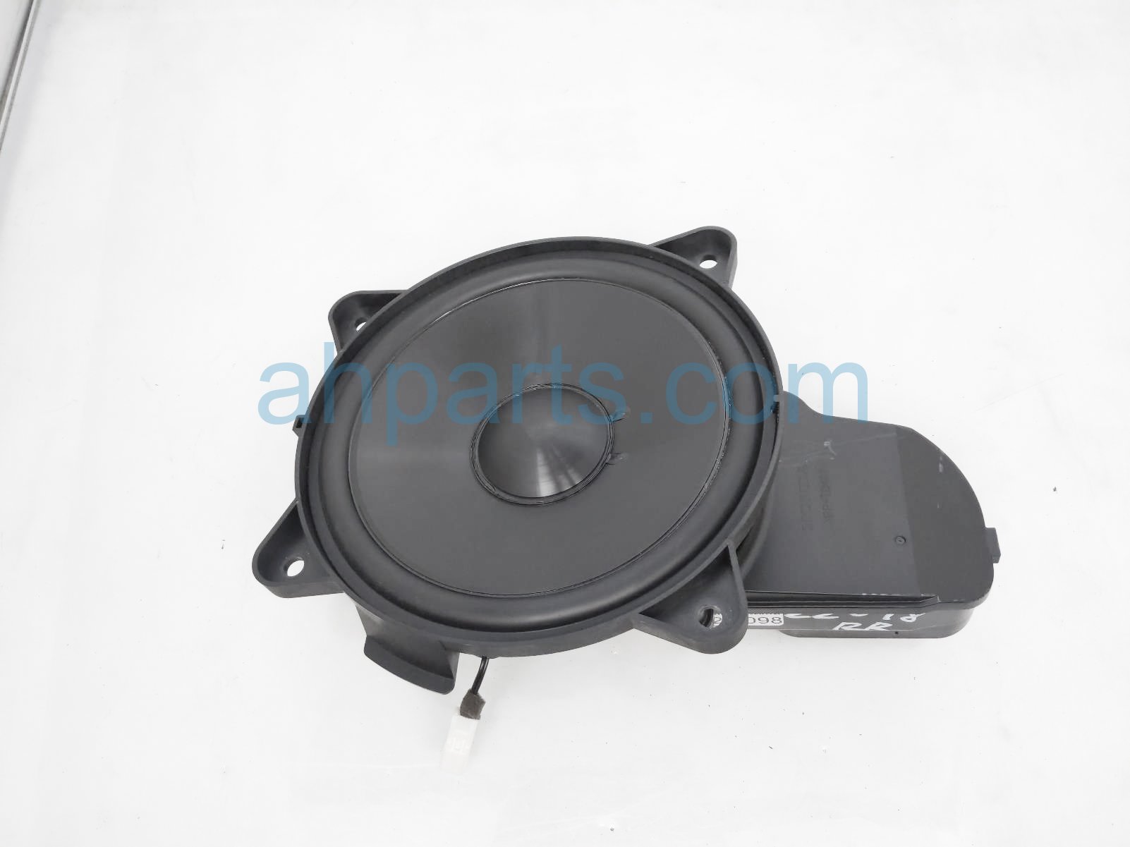 $65 Honda SUBWOOFER SPEAKER ASSY