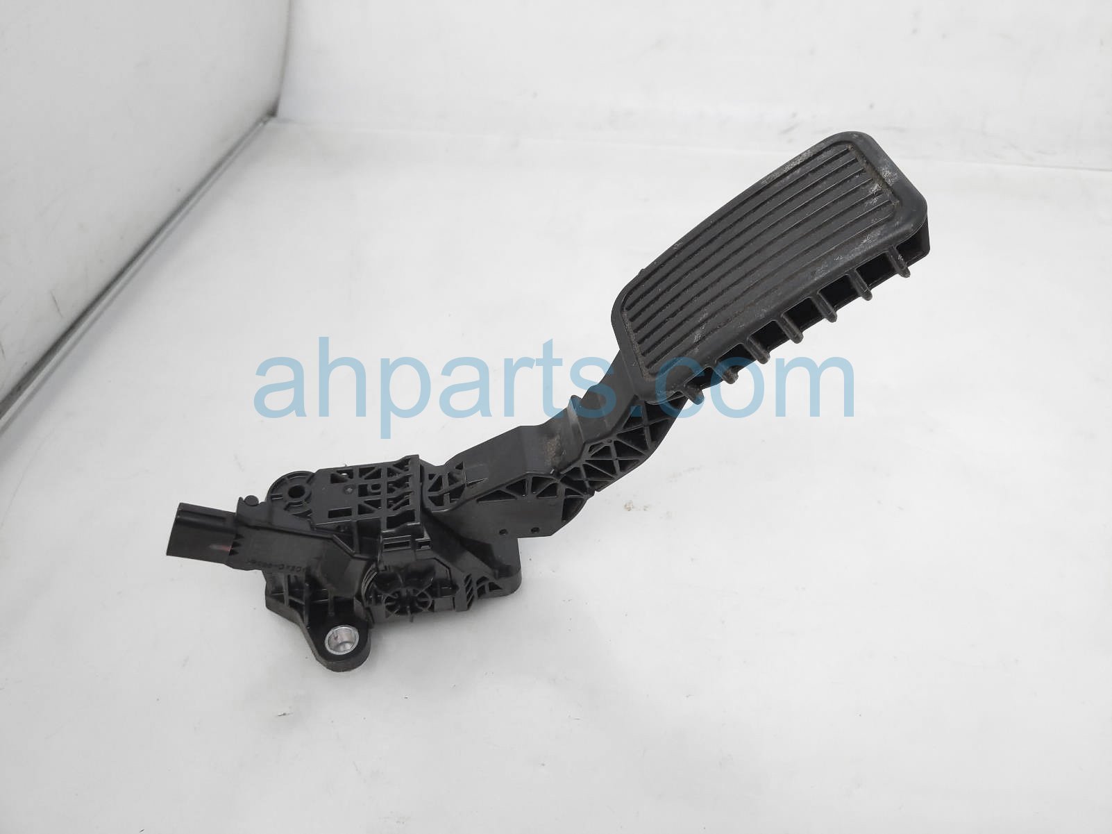 $20 Honda GAS / ACCELERATOR PEDAL ASSY