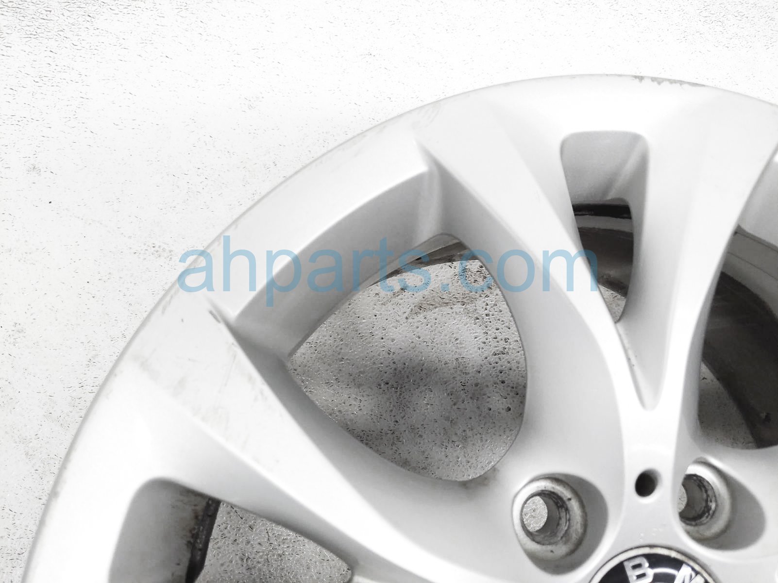 $65 BMW FR/LH WHEEL / RIM (17 INCH)