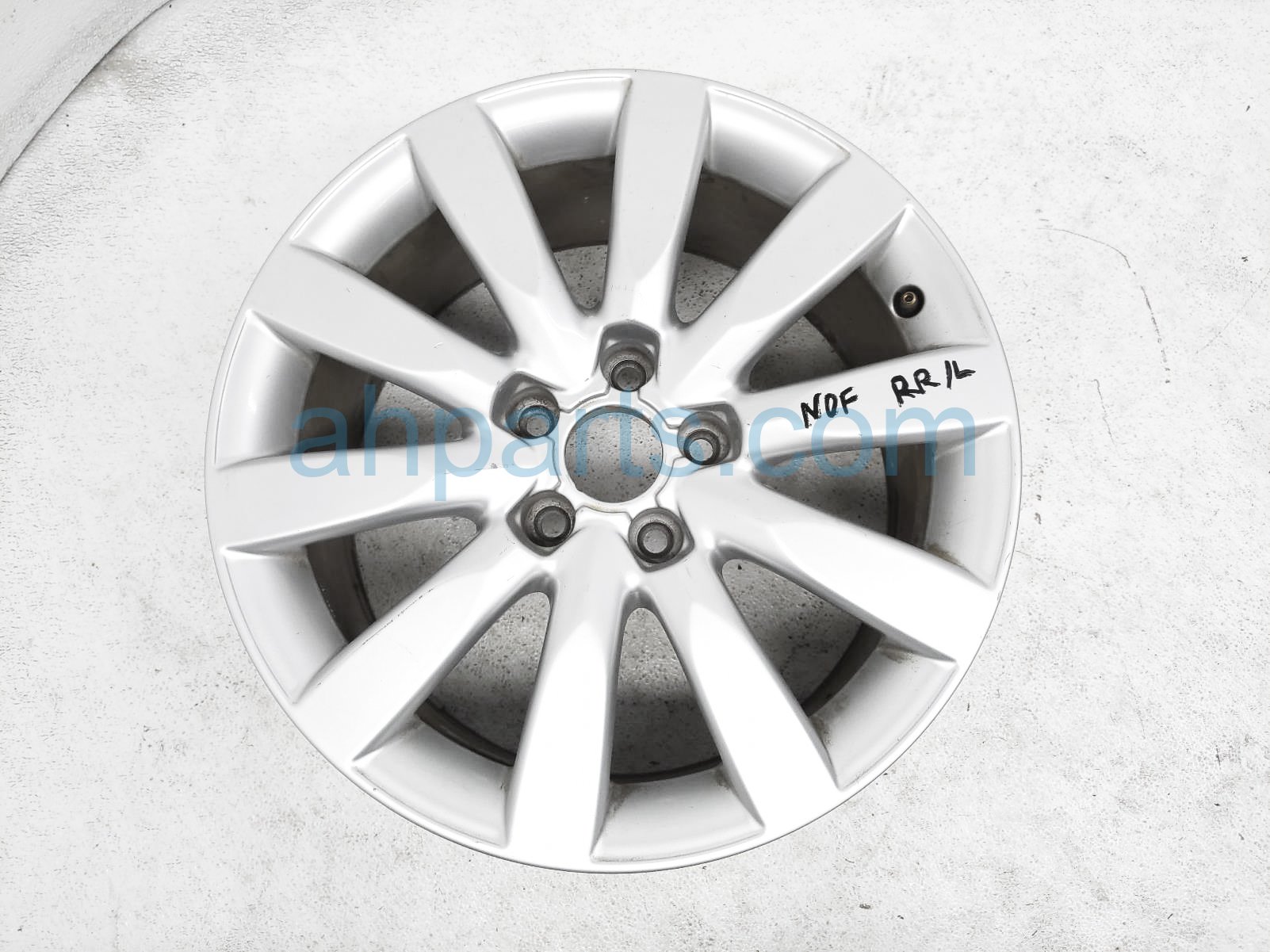 $75 Audi RR/LH WHEEL / RIM (17 INCH)