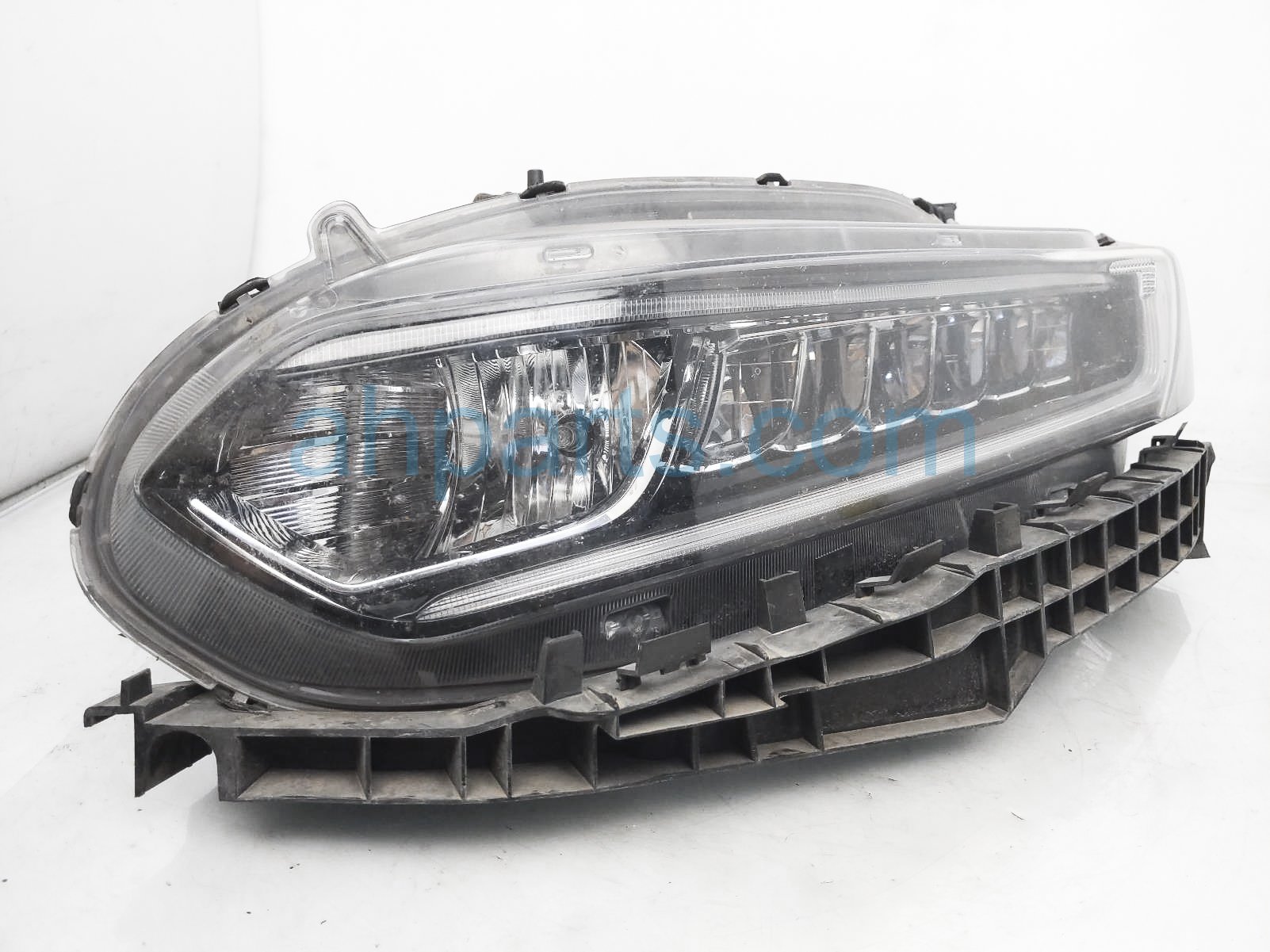 $239 Honda LH HEADLAMP / LIGHT - NIQ