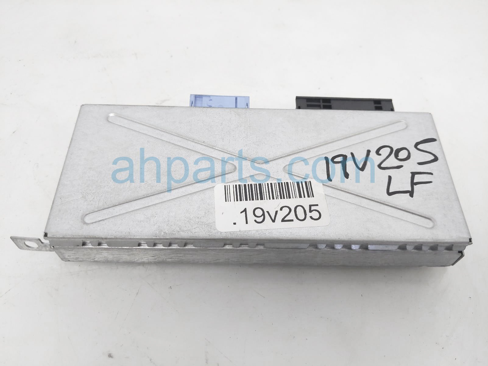 $60 BMW CENTRAL GATEWAY CONTROL MODULE