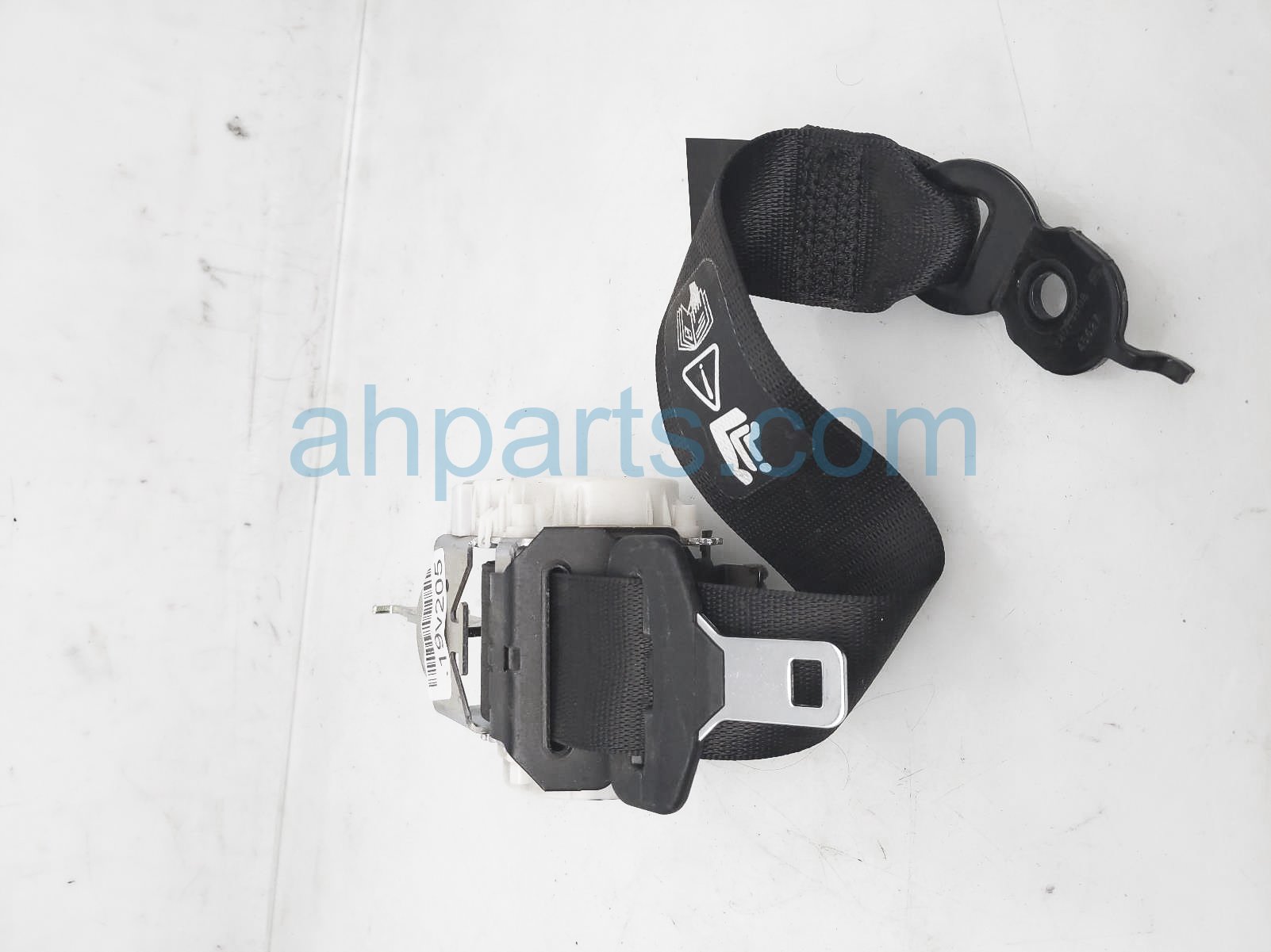 $48 BMW 2ND ROW LH SEAT BELT - BLACK