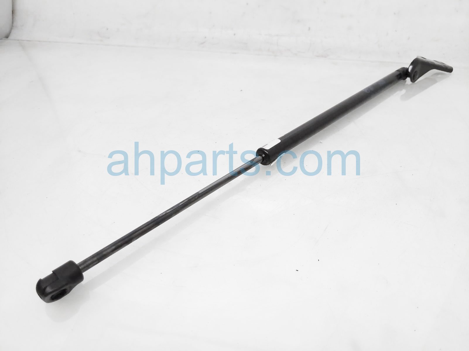 $10 Chevy RH TAIL GATE STRUT / LIFT CYLINDER